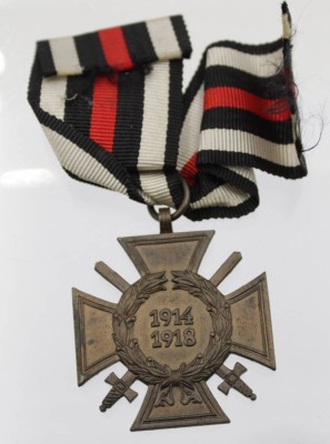 Auktion <br>Kriegsteilnehmer-Kreuz am Band [1]