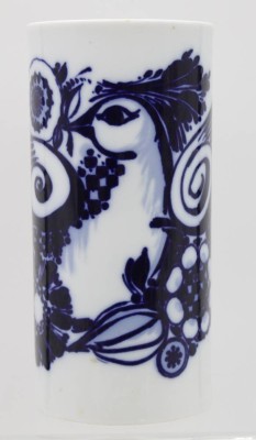 Auktion 341<br>Vase, Rosenthal studio-linie, Vogeldekor, wohl Björn Wiinblad, H-22,5cm. [1]