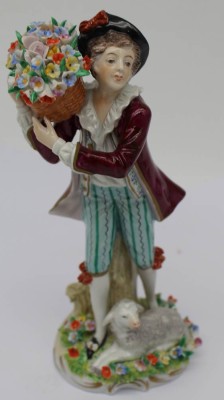 Auktion <br>hohe Porzellanfigur 