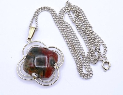 Auktion <br>835er Silber Anhänger an Silberkette, L. 67cm, zus. 17,3g. [1]