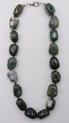 Auktion 369<br>schwere Halskette mit grossen grünen Achat, ca. L-48cm. 176 gr [1]