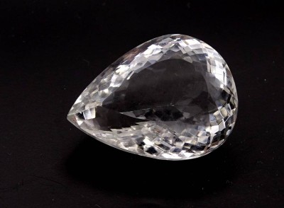 Auktion <br>weißer Quarz, 82,3ct., [1]