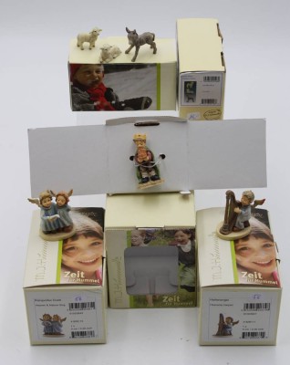 Auktion 343<br>5x div. Hummel-Miniaturen, Rödenthal, orig. Kartons, ca. H-5cm. [1]