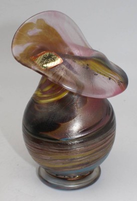 Auktion <br>Kunstglasvase 