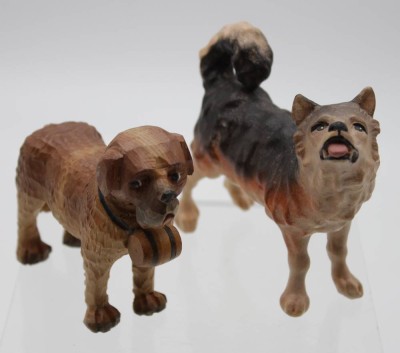 Auktion <br>Paar Hundefiguren, 1x Holz, 1x ?, ca. H-10cm. [1]