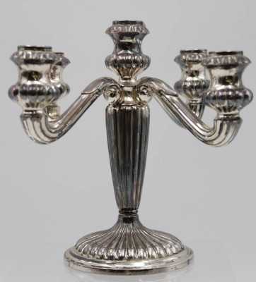 Auktion 343<br>5flammiger Leuchter, 925er Silber, gefüllter Stand, zus. ca. 348gr., H-17cm D-21cm. [1]