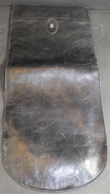 Auktion <br>Utensilo bzw. Beutel von Etienne Aigner, Leder, 36x16 cm? [1]