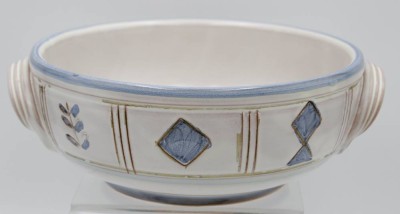 Auktion <br>Schale, ungemarkt, Ritzdekor, H-9cm D-22,5cm. [1]