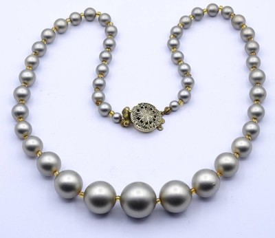 Auktion <br>Kunststoff Halskette, Modeschmuck, L. 58cm [1]