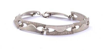 Auktion <br>Silber Armband mit Federring Verschluss, Silber gepr., L. 17,5cm, 13g. [1]
