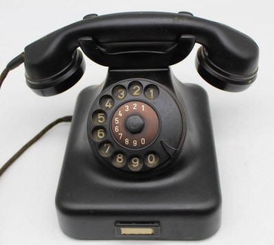Auktion <br>Telefon mit Wählscheibe w48 der BP, 1953, mit alter Stoffschnur, gut erhalten [1]
