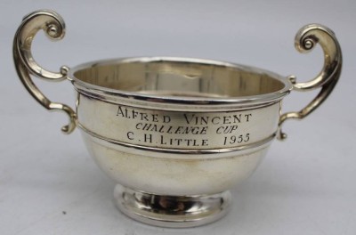 Auktion <br>versilberte Zuckerschale, England, piated, H-7 ,5 cm, D-9 cm, Segelpreis 1955 [1]