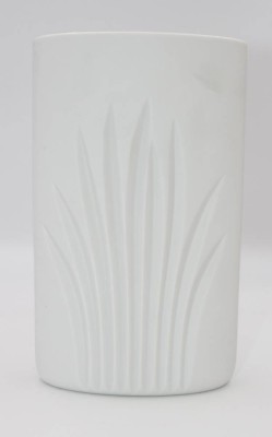 Auktion 344<br>Vase, Rosenthal studio-linie, Weißporzellan, H-24cm B-16cm. [1]