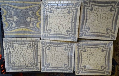 Auktion 359<br>ca. 130 gr. Jugendstil Fliesen, je 17x17 cm, wohl zusammen ca. 100 kg schwer [1]