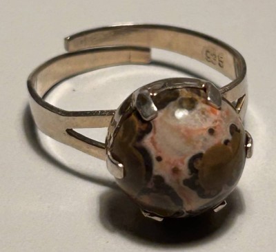 Auktion 371<br>Silberring-925- mit bunten Stein, offene Ringschiene, 3,1 gr. [1]