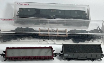 Auktion 357<br>4x Güterwagen, wohl alle Fleischmann [1]