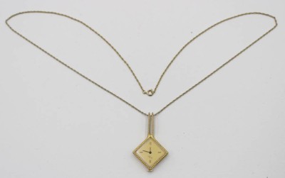 Auktion 366<br>mechanische quadratische Damen-Umhängeuhr 