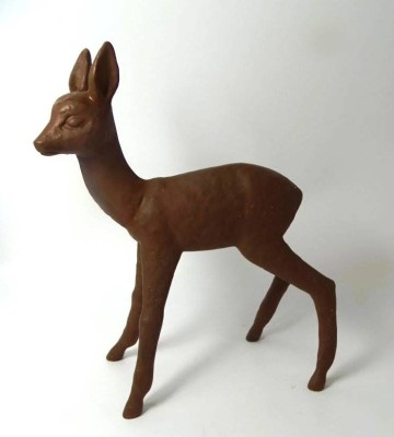 Auktion 366<br>gr. Terrakotta-Reh wohl Karlsruhe?, H-30 cm, L-24 cm [1]