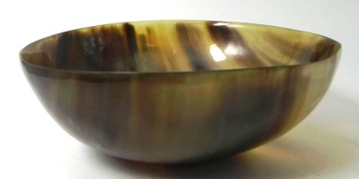 Auktion 347<br>gr. runde Hornschale,H-6 cm, D-16 cm [1]