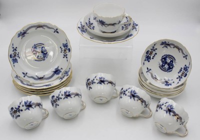 Auktion 347<br>6x komplette Gedecke, Meissen, Schwertermarke, blauer Drache reich, 1. Wahl, Tassen H-6,5cm [1]