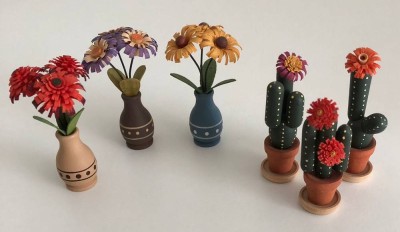 Auktion 350<br>Erzgebirge, Kunstwerkstatt Leichsenring, zwei Ergänzungssätze zum Blumenmarkt, ca. H-6cm. [1]