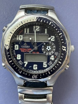 Auktion 356<br>Citizen Football-World Timer WR 100, Solar, orig. Band, gut erhalten [1]
