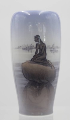 Auktion <br>Vase, Royal Copenhagen, Langelinie, ca. H-16,8cm. [1]