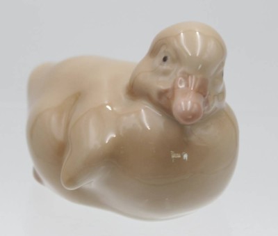 Auktion <br>Entenküken, Bing & Gröndahl, Modellnr. 1548, Entw. Jens Peter DAHL-JENSEN, ca. H-5,5cm L-8,5cm. [1]