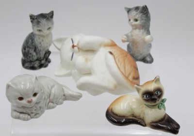 Auktion 348<br>5x div. Katzenfiguren, 4x Goebel, 2x bestossen, ca. H-7cm [1]