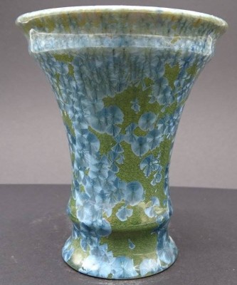 Auktion 348<br>Kunstkeramik-Vase, Handarbeit, H-15 cm [1]