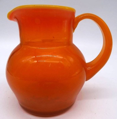 Auktion <br>kl. roter Weinkrug, orange, H-13 cm [1]