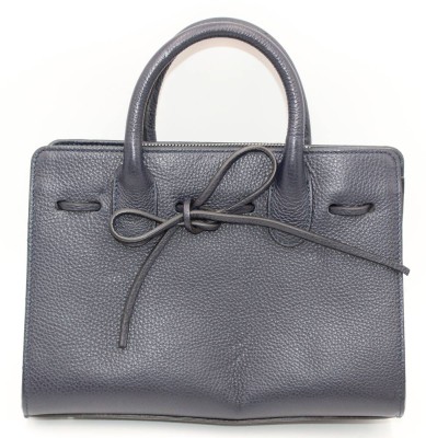 Auktion 348<br>Damenhandtasche, Leder, Italien, navy, ca. 21 x 28cm. [1]