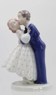 Auktion <br>Figurengruppe, Hans und Trine, Bing & Gröndahl, Modellnr. 2162, Entw. Claire Weiss, polychrome Unterglasurmalerei, H-19cm [1]