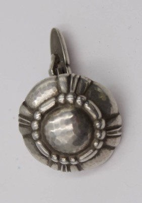 Auktion 348<br>einzelner Manschettenknopf, Georg Jensen, Sterling, No. 2, 7,3gr., D-2cm [1]