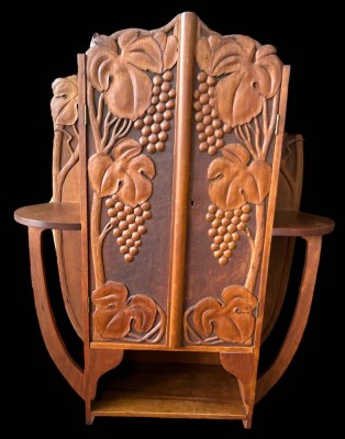 Auktion 357<br>grosser Jugendstil-Wandschrank, H-80 cm, B-60 cm [1]