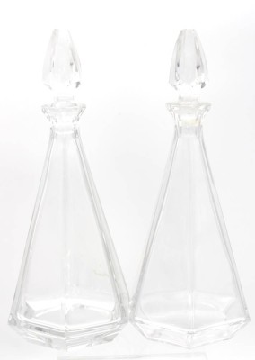 Auktion 348<br>Paar eckige Karaffen, farbloses Glas, ca. H-31,5cm [1]