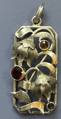 Auktion 348<br>Silber-800- Anhänger mit Farbsteinen, 4x2 cm, 5,8 gr [1]