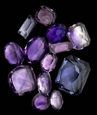 Auktion 348<br>Lot kl. lila/blaue Edelsteine, ca. 3,94 ct [1]