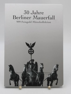 Auktion 348<br>Sammellsatz von 12 kl. Münzen, 30 Jahre Mauerfall in Deutschland, 1/500 Unze, 2019, Tschad 3000 Francs CFA [1]