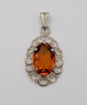 Auktion 348<br>830er Silberanhänger mit facett. Stein (wohl Topas), L-3,5cm, 3gr. [1]