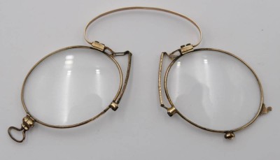 Auktion 348<br>Nasenzwicker, um 1900, 14 K gestempelt aber kein Gold [1]