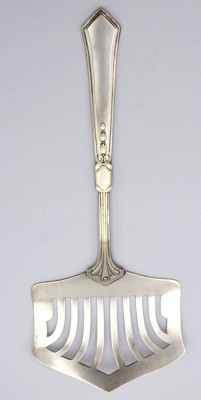 Auktion 349<br>Spargelheber, Jugendstil, versilbert, L-25,2cm. [1]