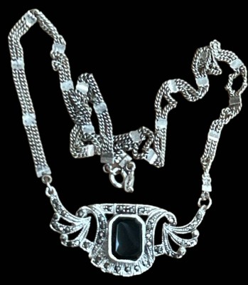 Auktion 349<br>Silbercollier-925- mit Onyx Lagenstein, L-ca. 45 cm, 10,6 gr [1]