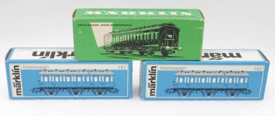Auktion 349<br>3x div. Waggons, Märklin, H0, je in orig. Karton [1]