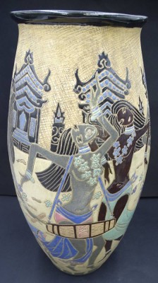 Auktion 357<br>hohe Vase, wohl Bali/Indonesien, H-47 cm [1]