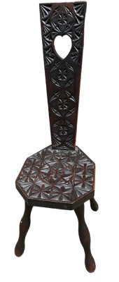 Auktion 349<br>Brettstuhl mit Kerbschnitzerei, wohl Ende 19.Jhd., H-91 cm, [1]