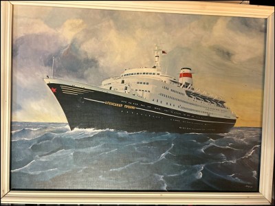 Auktion 349<br>2x grosse, gerahmte Kunstdrucke, russische Schiffe, gleich gerahmt, RG 54x72 cm [1]