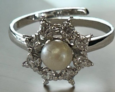 Auktion 350<br>Silberring-835- mit Perle, klare Steine, offene Ringschiene, 2,5 gr [1]