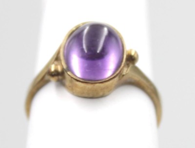 Auktion 350<br>333er GG Ring mit lila Stein, 2,8gr., RG 55 [1]