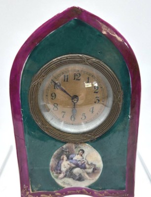 Auktion 350<br>kl. Tischuhr in Keramikgehäuse, Weckerwerk steht, H-14 cm, B-9 cm [1]